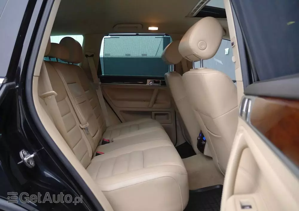 VOLKSWAGEN Touareg 4.2 V8 Automatik Individual