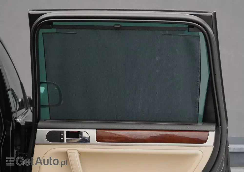 VOLKSWAGEN Touareg 4.2 V8 Automatik Individual