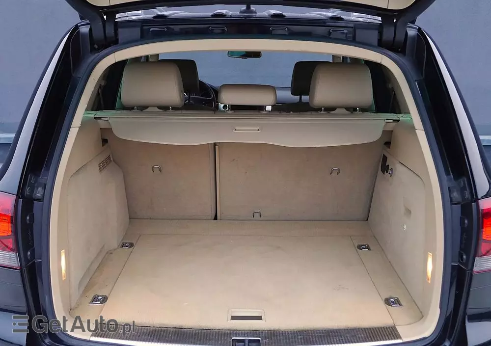 VOLKSWAGEN Touareg 4.2 V8 Automatik Individual