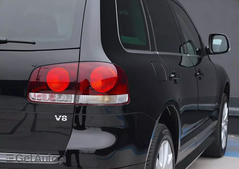 VOLKSWAGEN Touareg 4.2 V8 Automatik Individual