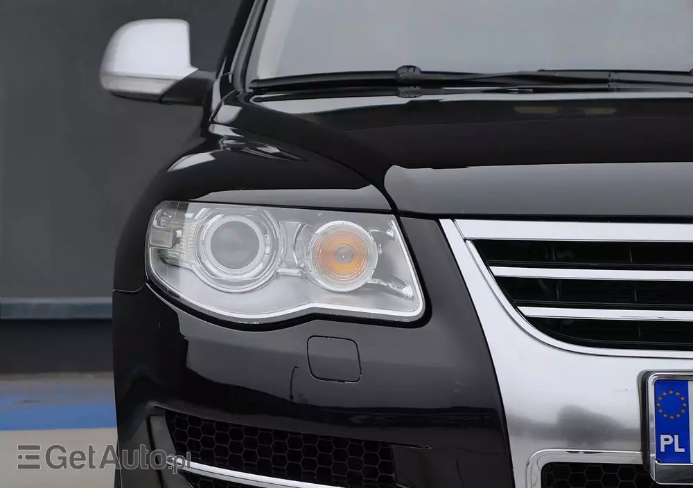 VOLKSWAGEN Touareg 4.2 V8 Automatik Individual