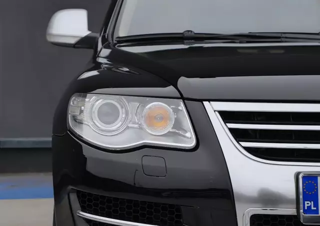 VOLKSWAGEN Touareg 4.2 V8 Automatik Individual