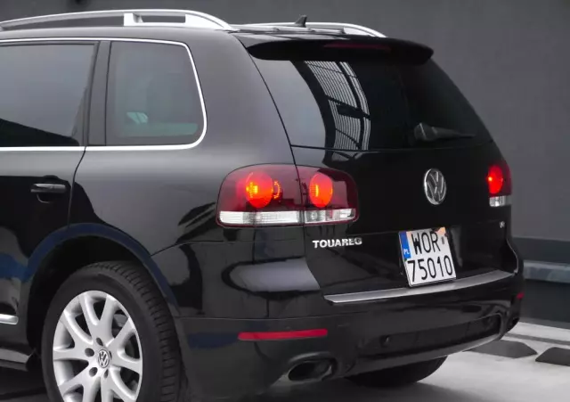 VOLKSWAGEN Touareg 4.2 V8 Automatik Individual