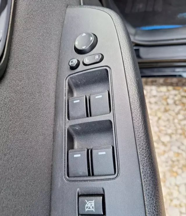 MAZDA 6 1.8 (120 KM)