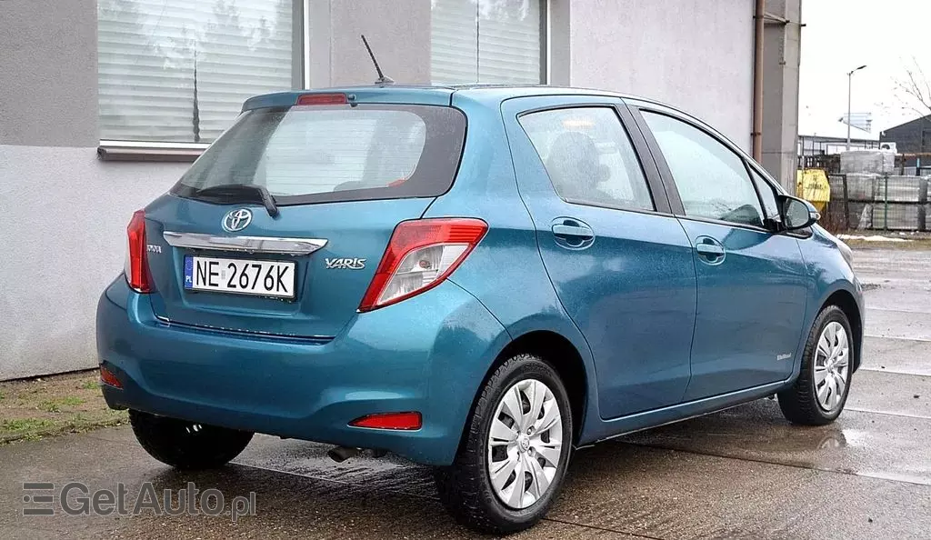 TOYOTA Yaris 