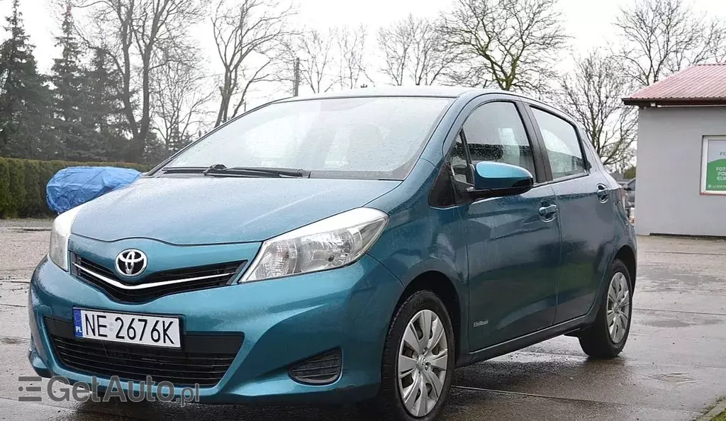 TOYOTA Yaris 