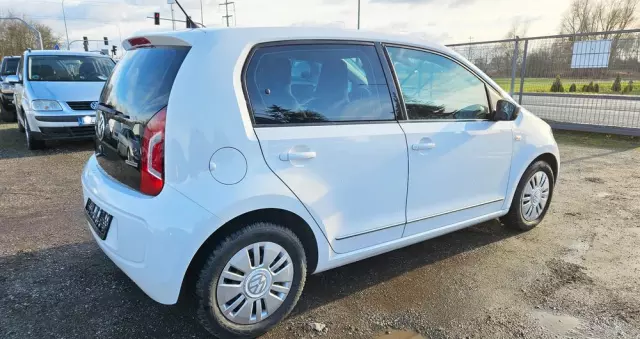VOLKSWAGEN Up! (BlueMotion Technology) high