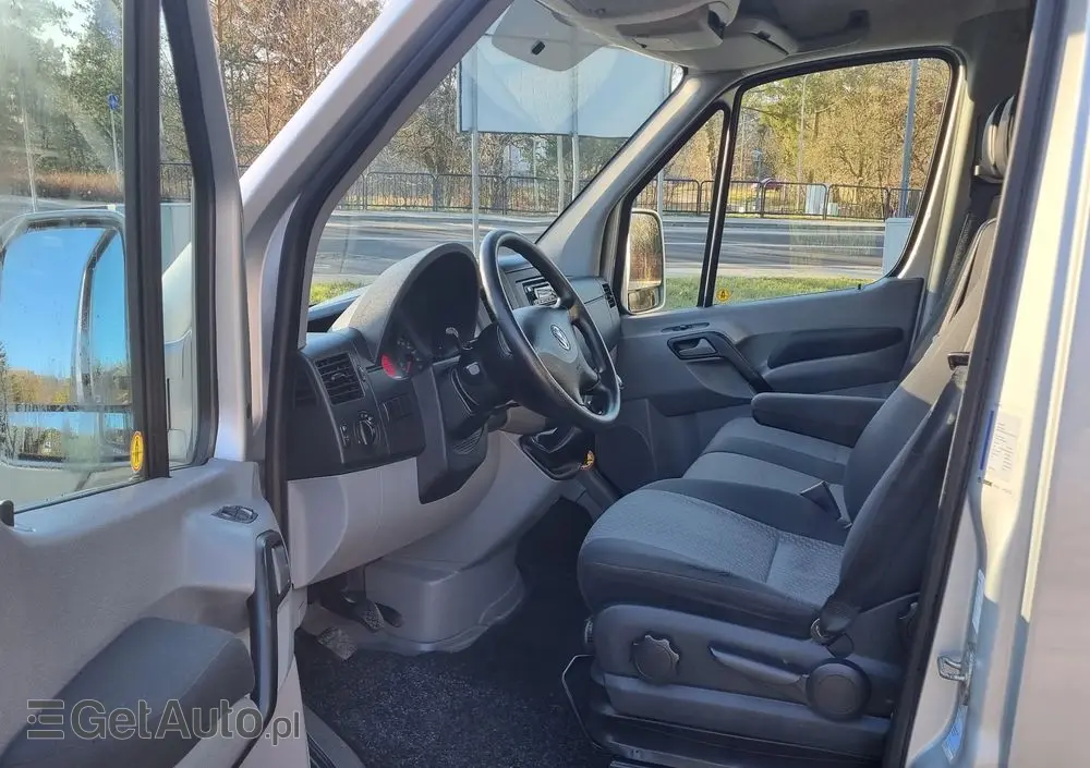 VOLKSWAGEN Crafter 