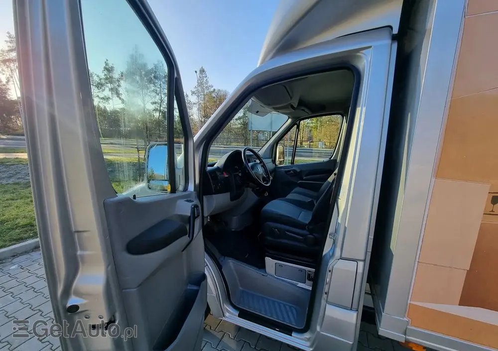 VOLKSWAGEN Crafter 