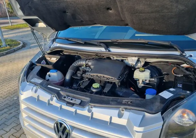 VOLKSWAGEN Crafter 