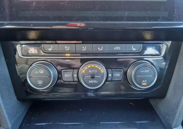 VOLKSWAGEN Arteon 2.0 TSI DSG Elegance