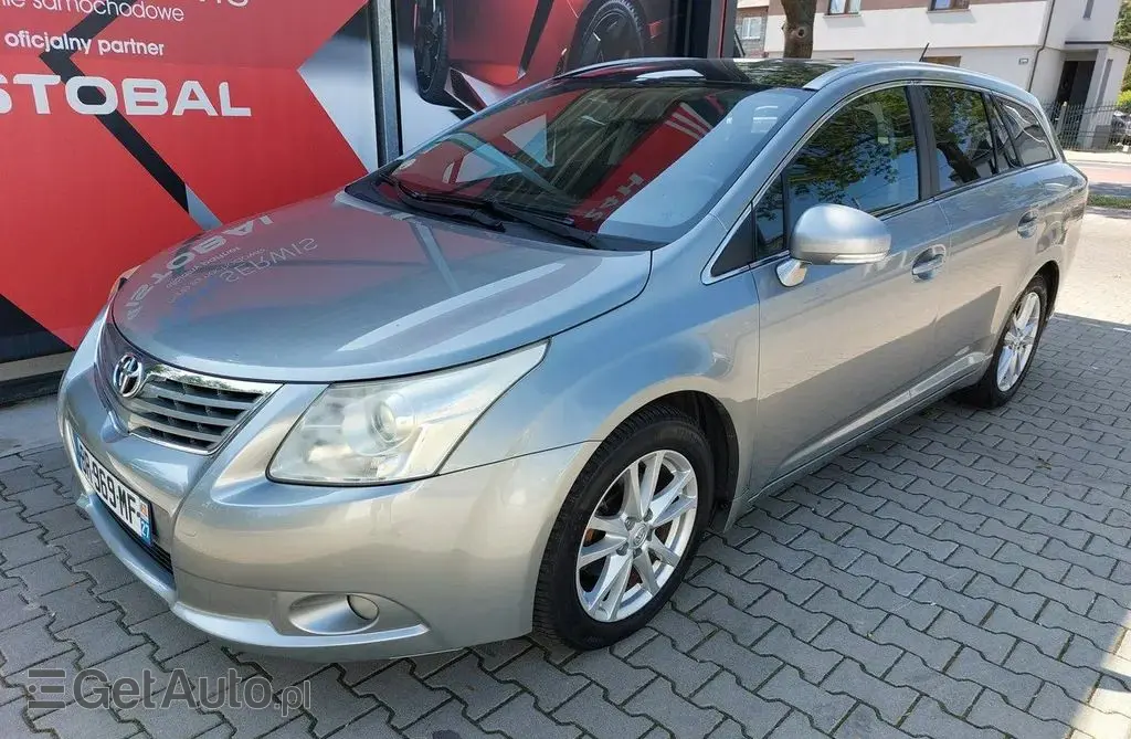 TOYOTA Avensis 