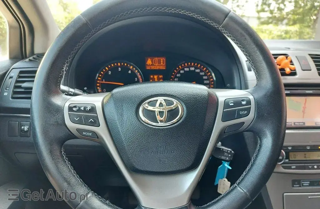 TOYOTA Avensis 