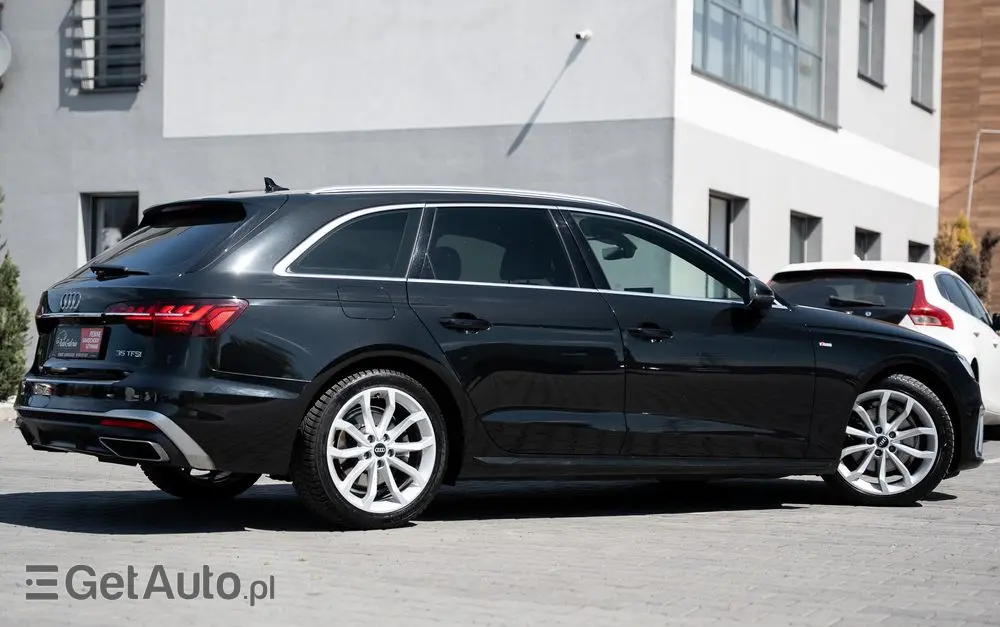 AUDI A4 Avant 35 TFSI S tronic S line