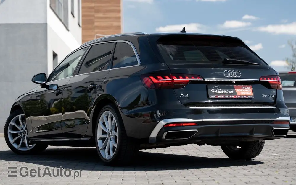AUDI A4 Avant 35 TFSI S tronic S line