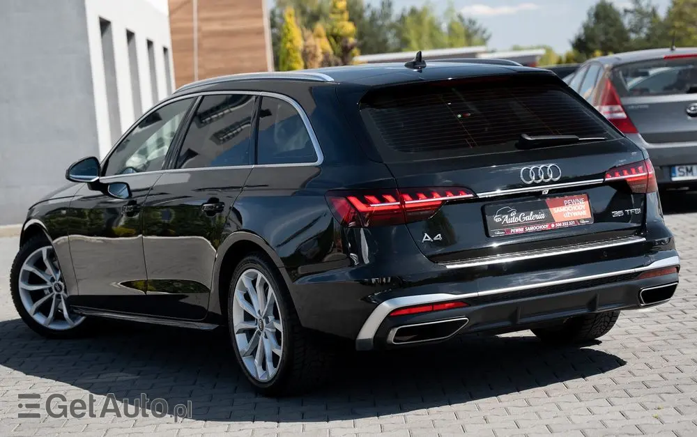 AUDI A4 Avant 35 TFSI S tronic S line