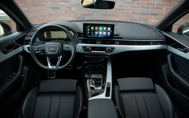 AUDI A4 Avant 35 TFSI S tronic S line