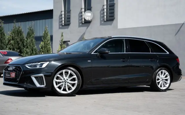 AUDI A4 Avant 35 TFSI S tronic S line