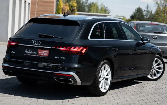 AUDI A4 Avant 35 TFSI S tronic S line
