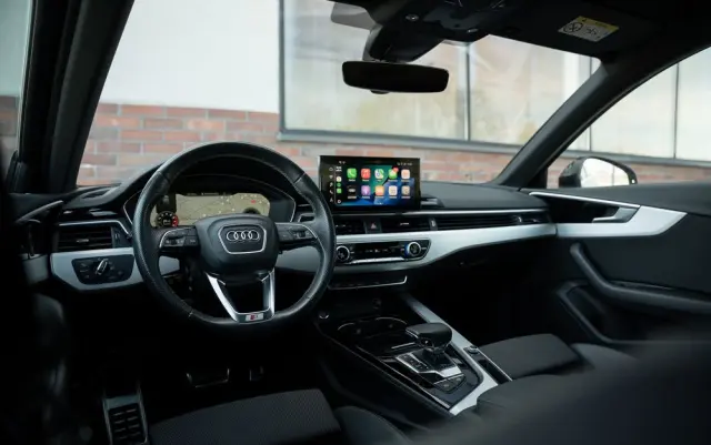 AUDI A4 Avant 35 TFSI S tronic S line