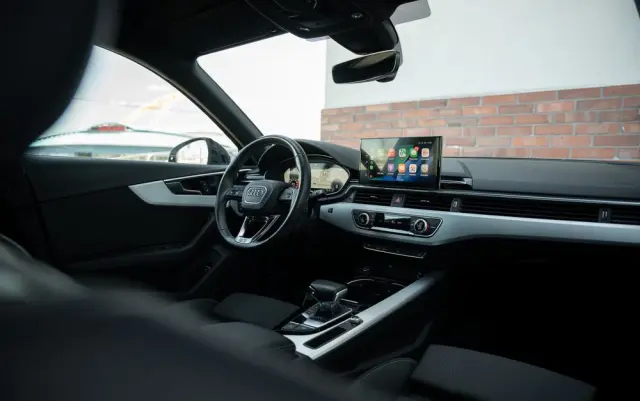 AUDI A4 Avant 35 TFSI S tronic S line
