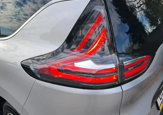 RENAULT Espace Energy dCi 160 EDC Initiale Paris