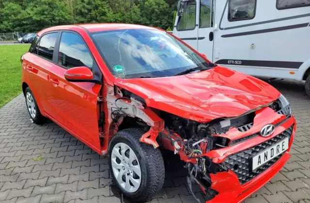 HYUNDAI I20 