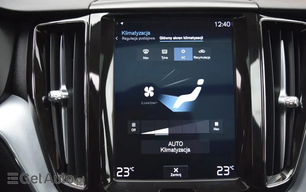 VOLVO XC 60 D3 Momentum Pro