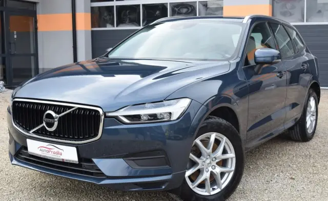 VOLVO XC 60 D3 Momentum Pro