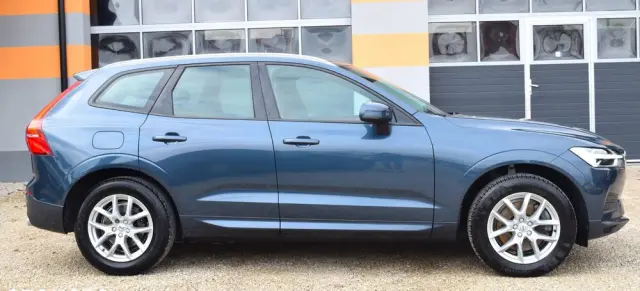 VOLVO XC 60 D3 Momentum Pro