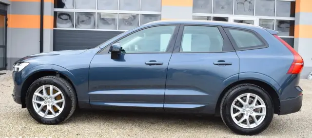 VOLVO XC 60 D3 Momentum Pro