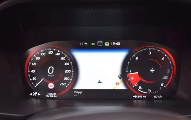 VOLVO XC 60 D3 Momentum Pro