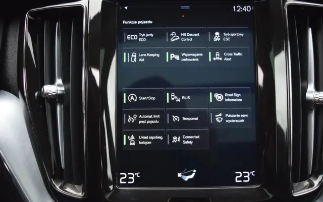 VOLVO XC 60 D3 Momentum Pro