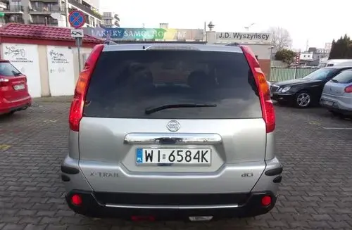 NISSAN X-Trail 