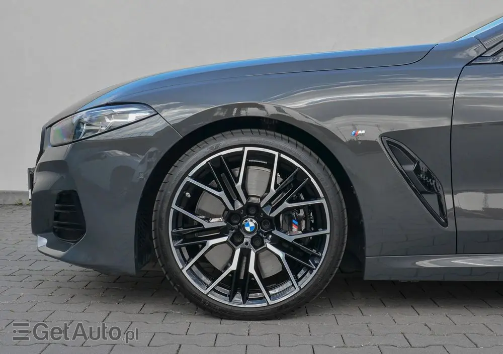 BMW Seria 8 840i xDrive