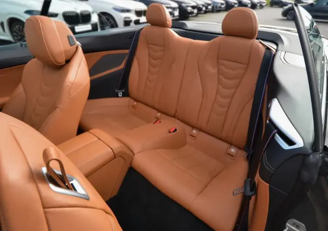 BMW Seria 8 840i xDrive