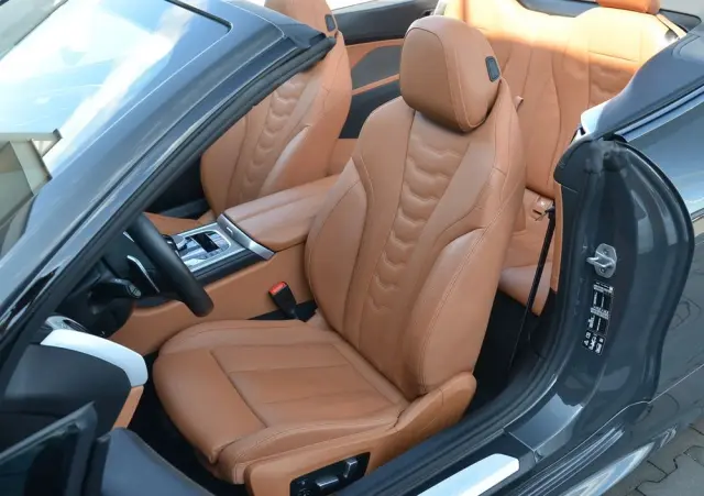 BMW Seria 8 840i xDrive