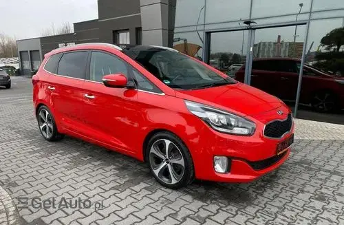 KIA Carens 