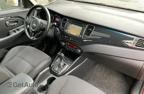 KIA Carens 