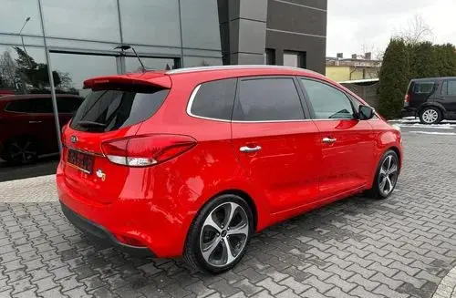 KIA Carens 