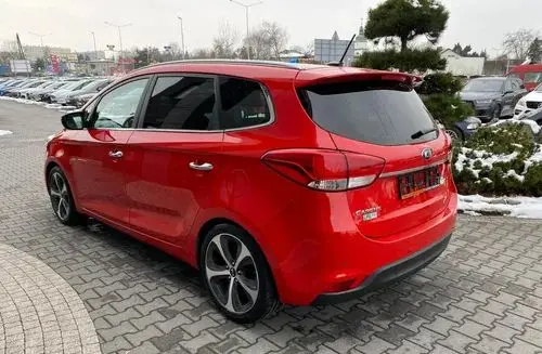 KIA Carens 