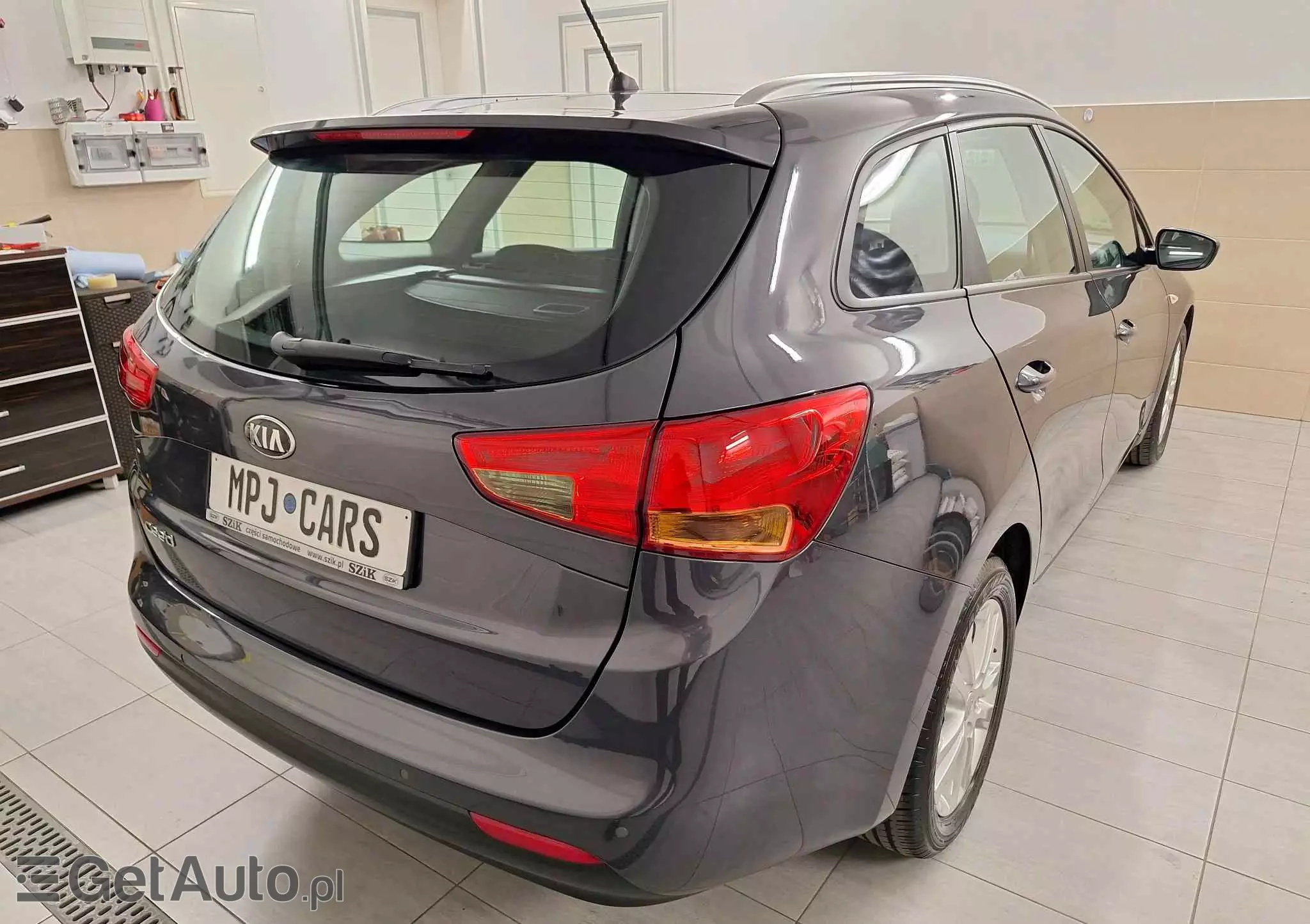 KIA Ceed 1.4 CVVT Dream Team Edition