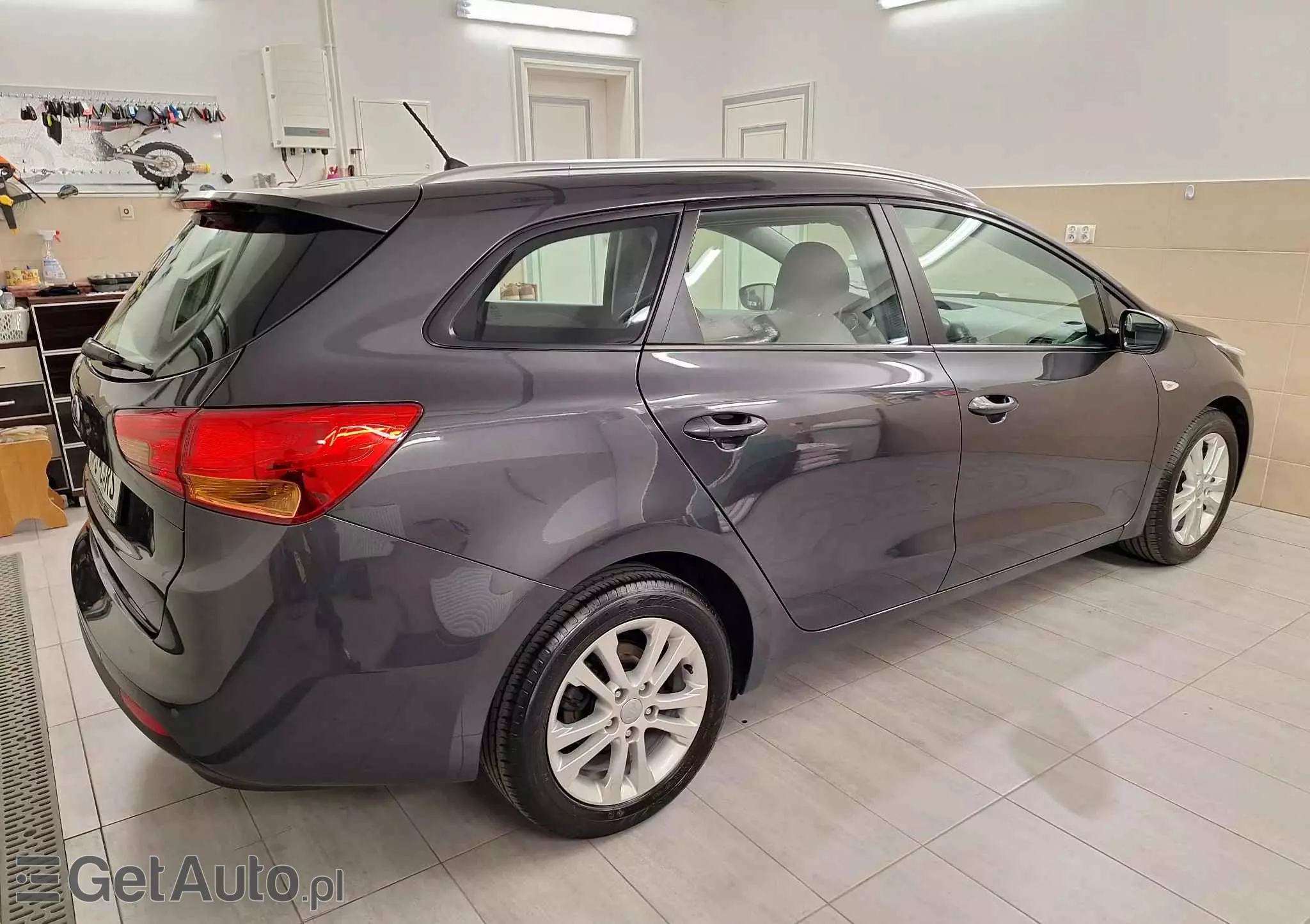 KIA Ceed 1.4 CVVT Dream Team Edition