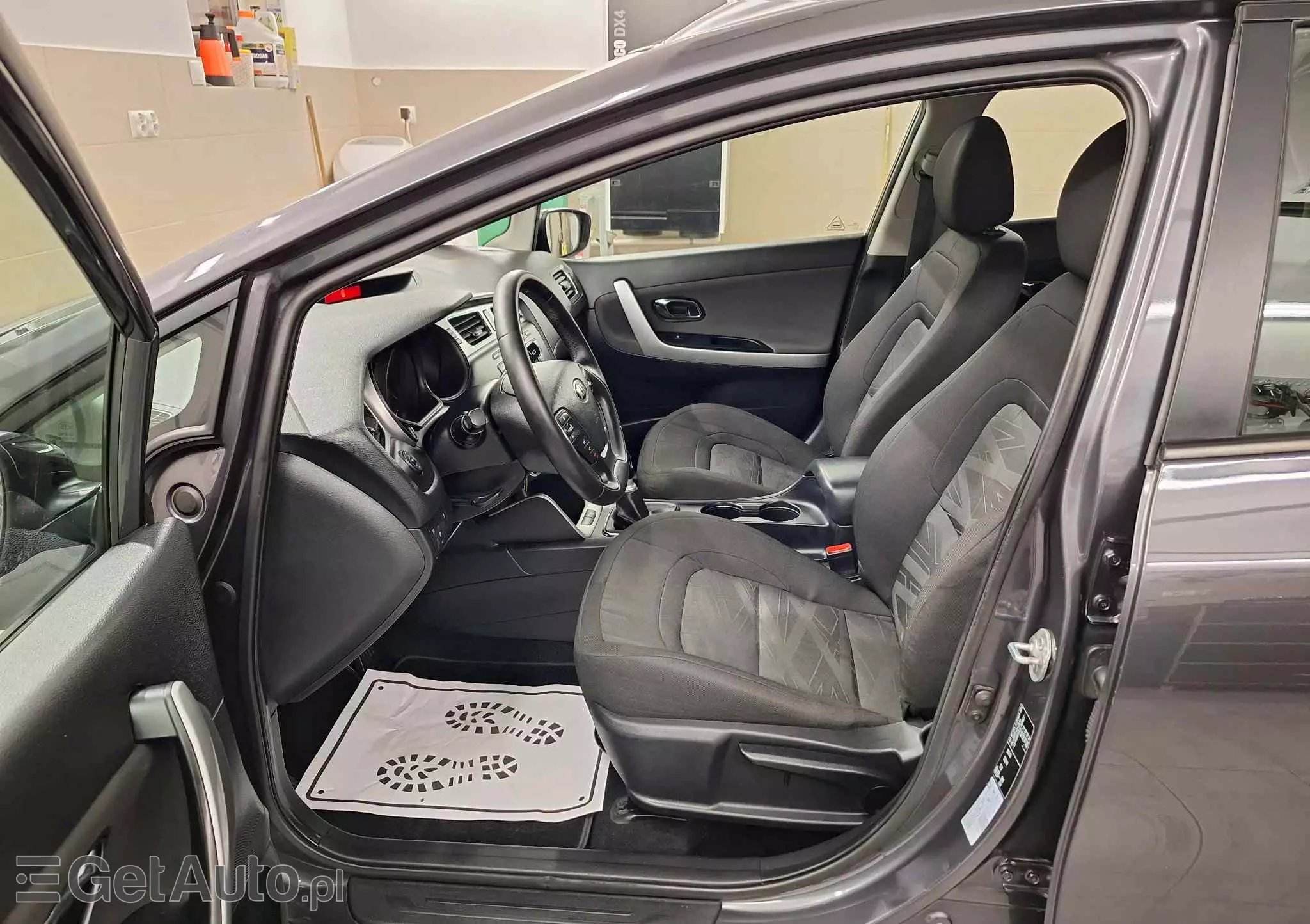 KIA Ceed 1.4 CVVT Dream Team Edition