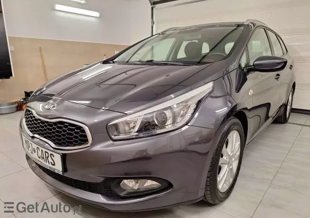 KIA Ceed 1.4 CVVT Dream Team Edition