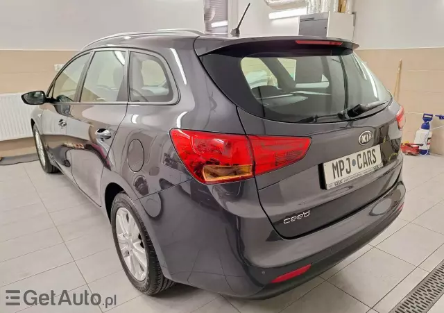 KIA Ceed 1.4 CVVT Dream Team Edition
