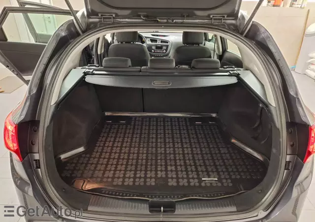 KIA Ceed 1.4 CVVT Dream Team Edition