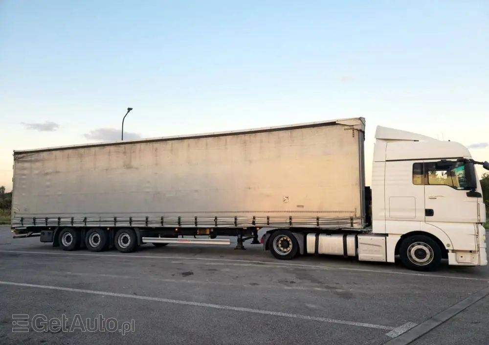 MAN TGX 18.440 + KAESSBOHRER MEGA 