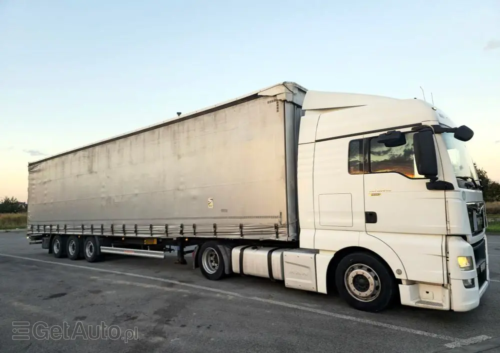 MAN TGX 18.440 + KAESSBOHRER MEGA 