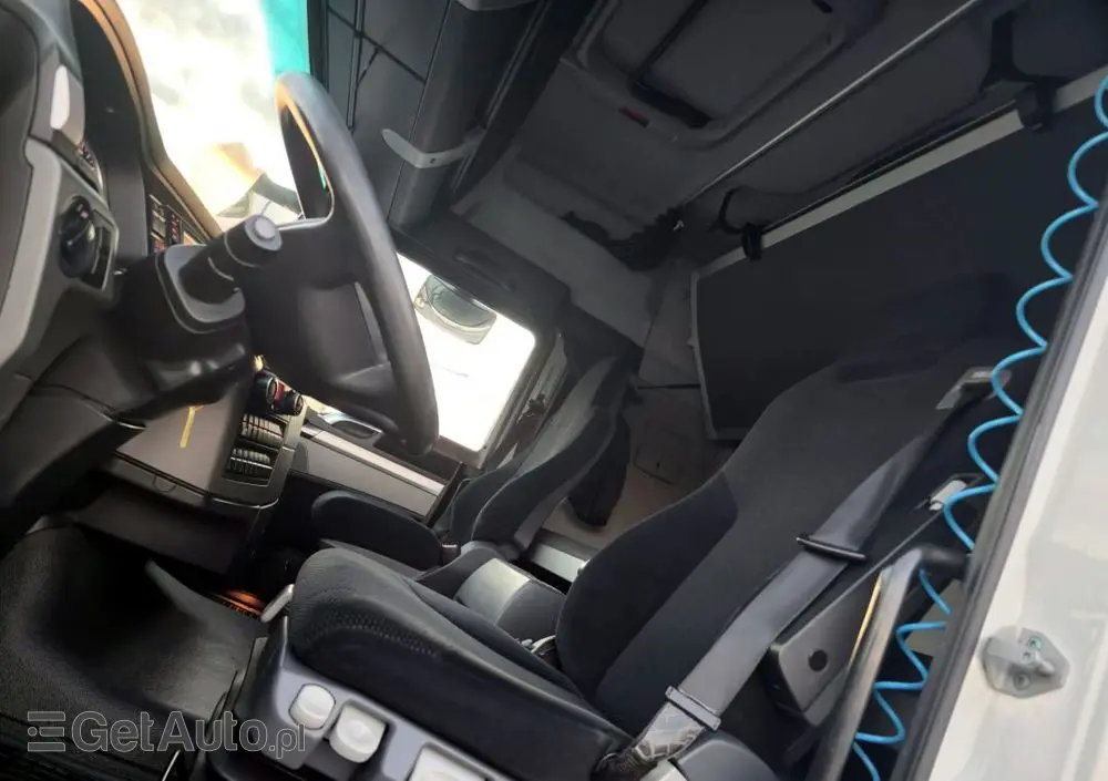 MAN TGX 18.440 + KAESSBOHRER MEGA 